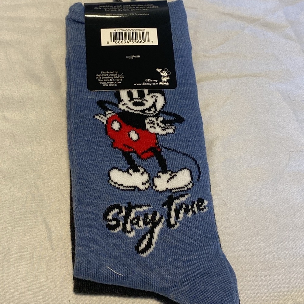 ❤️3/$12❤️ Disney Mickey Mouse Crew socks. 2 pack. Shoe size 6.5-12​ - Picture 2 of 3